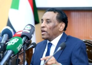 رئيس الوزراء يكشف الموقف الحقيقي للمجتمع الدولي تجاه السودان 