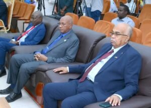 رئيس الوزراء يكشف الموقف الحقيقي للمجتمع الدولي تجاه السودان 