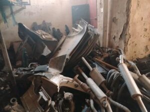 المباحث الجنائية تداهم وكرا ببحري وتضبط متهمين .. ماذا وجدت!! 14 المباحث الجنائية تداهم وكرا ببحري وتضبط متهمين .. ماذا وجدت!!