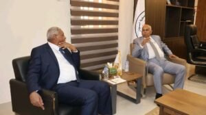 وزير الطاقة يعلن عن توفير التمويل الكافي للمحولات ويطلق بشريات بشأن الكهرباء 