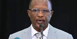 محافظ بنك السودان المركزي يكشف أسباب تذبذب سعر الصرف ويحدد موعدا لتجاوزه 13 محافظ بنك السودان المركزي يكشف أسباب تذبذب سعر الصرف ويحدد موعدا لتجاوزه