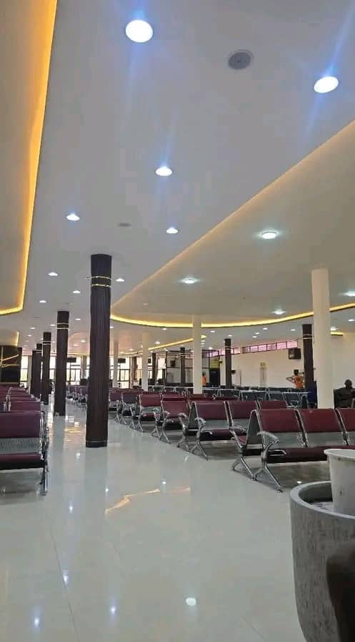 أول شركة طيران تحط طائرتها بمطار الخرطوم!! 11 IMG 20251012 WA0035 1