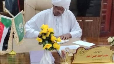 والي القضارف يطيح بمسؤولين بحكومته 16 IMG 20251020 WA0027