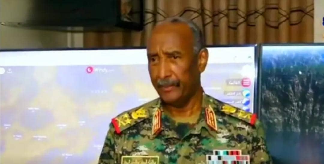 البرهان يكشف تفاصيل ما حدث بالفاشر ويتوعد 11 IMG 20251027 WA0012