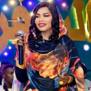 فنانة تعلن اعتزالها والهجرة إلى فرنسا