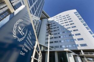 قانونيون يطالبون الجنائية بمحاكمات عاجلة بحق المليشيا 13 قانونيون يطالبون الجنائية بمحاكمات عاجلة بحق المليشيا