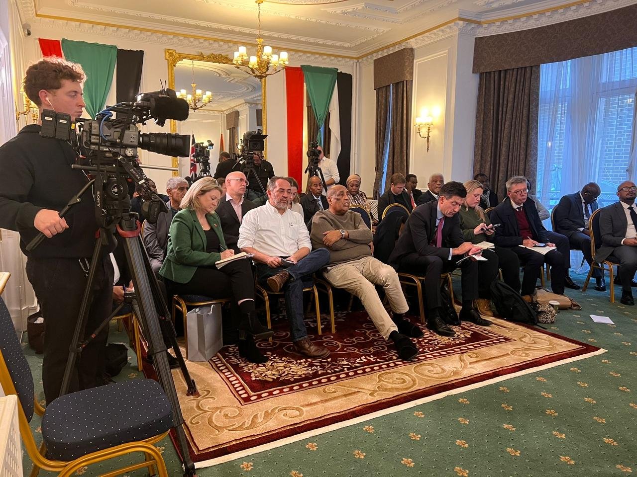 سفارة جمهورية السودان في لندن تتحدث عن جرائم الإبادة في الفاشر ومطالبات بتصنيف المليشيا إرهابية 11 IMG 20251105 WA0004
