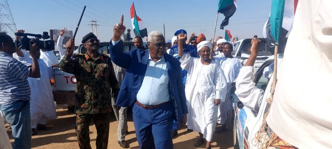 السلمانية بربر المتجهة للدبة تسير قافلة للوافدين بالدبة 11 IMG 20251122 WA0033