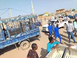 ترحيل أجانب المخالفين لضوابط الإقامة من عطبرة