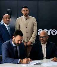 شركة إيطالية تحتكر معدات الهلال