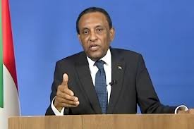 رئيس الوزراء يقيل أمين المجلس الأعلى للحج والعمرة 12 رئيس الوزراء يقيل أمين المجلس الأعلى للحج والعمرة