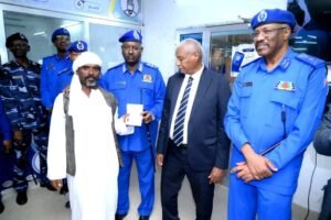 بدء استخراج بطاقة الأجانب من أصول سودانية