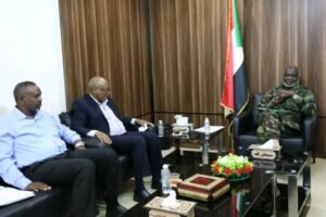 قضايا الطلاب أمام وزير المالية وجبريل يتعهد 12 قضايا الطلاب أمام وزير المالية وجبريل يتعهد