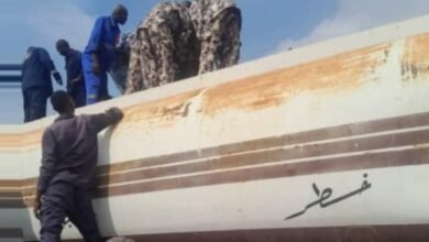 إنقاذ مساعد سائق من بطن تانكر وقود ببورتسودان 17 IMG 20251201 WA0007