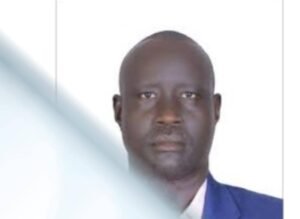 محافظ بـ"جنوب السودان" يجلس لامتحانات الشهادة الثانوية