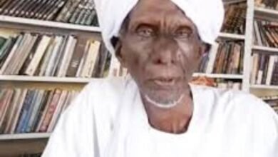 إسحق أحمد فضل الله: خطيب لا يبالي بجهلك