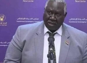 عقار يحذر من انهيار السودان!