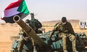 قادة الجيش يطمئنون على الجاهزية بمحور بارا استعداداً للزحف الأكبر! 13 قادة الجيش يطمئنون على الجاهزية بمحور بارا استعداداً للزحف الأكبر!