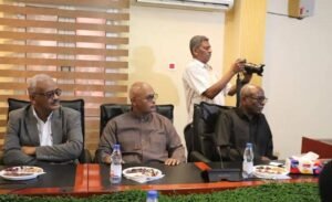 رئيس الوزراء يشهد حدثا اقتصاديا مهما بالميناء الجنوبي