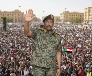 الجالية السودانية بمصر تدعو للمشاركة في وقفة الإصطفاف مع الجيش وتنفي بيان تحذيري 13 الجالية السودانية بمصر تدعو للمشاركة في وقفة الإصطفاف مع الجيش وتنفي بيان تحذيري