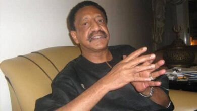 الواثق كمير: رئيس الوزراء في نيويورك.. تحرك غير مدروس 16 الواثق كمير: حرب السودان.. إخفاق الوساطة الإقليمية وأفق مغلق!