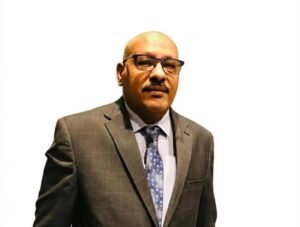 خبير إقتصادي يوجّه إنتقاداً لاذعا لنظام الإقرار المسبق للشحنات "(ACD)"