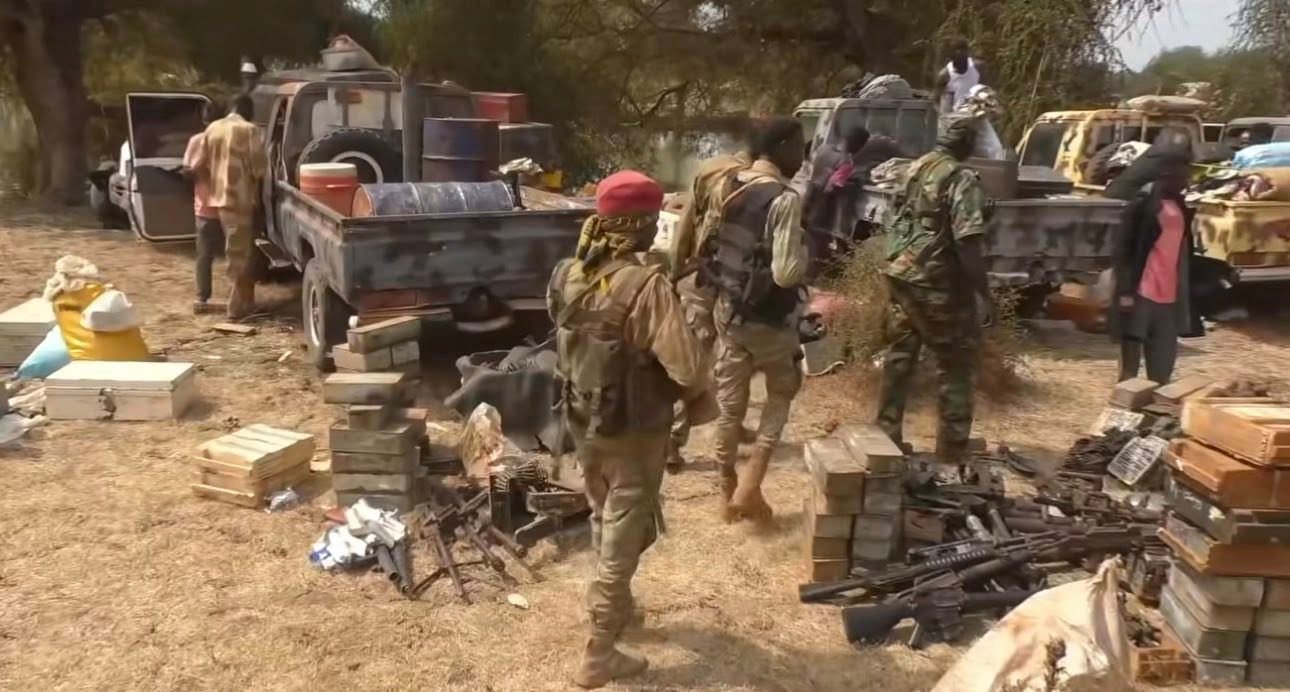 597484776 877653754776873 6113593146926508707 n