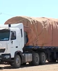 الحكومة السودانية تكشف عن اسباب تجديد فتح معبر ادري 13 الحكومة السودانية تكشف عن اسباب تجديد فتح معبر ادري