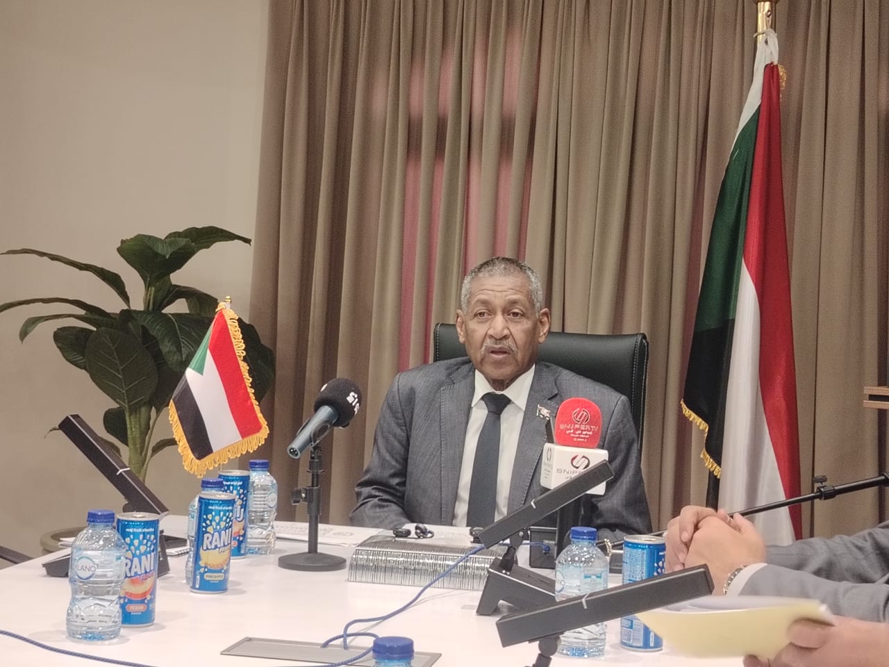 عدوي يفند أسباب الحملة المصرية على السودانيين!! 11 IMG 20260130 WA0091
