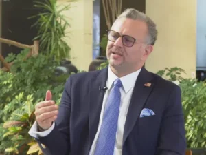 لقاء بين بولس ومسؤولين إماراتيين يناقشون هدنة في السودان!! 