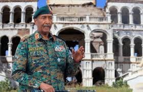 البرهان يدعو القوى السياسية إلى مصالحة وطنية 