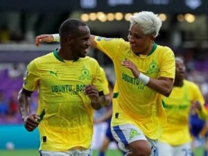 الهلال يتصدر و يتغلب على سن داونز