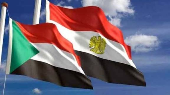 توجيهات عاجلة من السلطات المصرية للإفراج عن 4 مواطنين على سفينة محتجزة! 11 images 35 8
