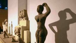ضبط آثار مهربة لدولة مجاورة 13 ضبط آثار مهربة لدولة مجاورة
