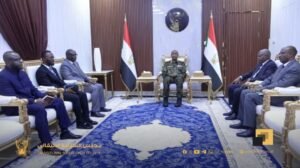 البرهان يتلقى رسالة مهمة من الرئيس الغامبي.. فحوى الرسالة!