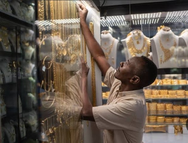 حملة أمنية بأسواق الذهب ببورتسودان 11 Screenshot 20260211 074950 Chrome