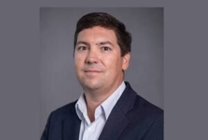 كاميرون هيدسون يتجول في السودان ويتحدث عن شيء مدهش!