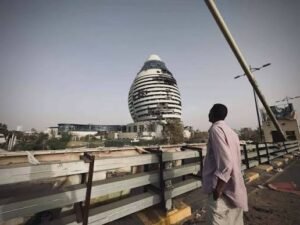 د سامية علي تكتب: عادت الحكومة للخرطوم.. متى تعود الحياة!! 