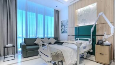 وعكة صحية حرجة لفنانة شهيرة 15 images 97