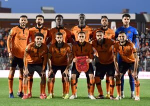 حكم مثير للجدل ضمن طاقم مباراة الهلال
