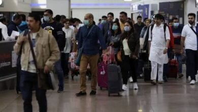 "نصف سكان دبي يغادرون" .. يتوجهون إلى عُمان والسعودية 18 images 2026 03 02T221832.535