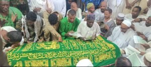 تشييع مهيب للخليفة الطيب الجد 12 IMG 20260413 WA0032