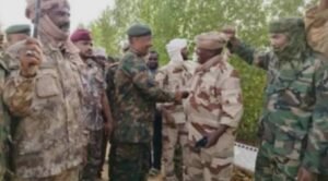 المليشيا تتجرع الصدمات.. قيادي ميداني على وشك الإستسلام للجيش 