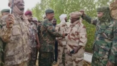 المليشيا تتجرع الصدمات.. قيادي ميداني على وشك الإستسلام للجيش 