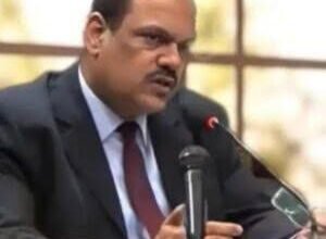 السفير رشاد فراج الطيب: ترامب - نتنياهو .. يخوضان الحرب بأفكار اللاهوت والنبوءات التلمودية ! 38 السفير رشاد فراج الطيب: صحوة الشارع الأمريكي .. هل تتحول الي فعل يحرر أمريكا من قبضة الصهيونية ؟