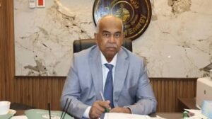 وزير الطاقة يكشف عن خطة لضبط الوقود والتوسع في الشبكة الكهربائية 