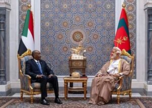 بعد زيارة ناجحة البرهان يعود إلى البلاد من عُمان