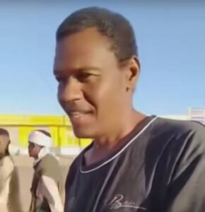 وزير الرياضة يزور حارس الهلال المصاب 12 وزير الرياضة يزور حارس الهلال