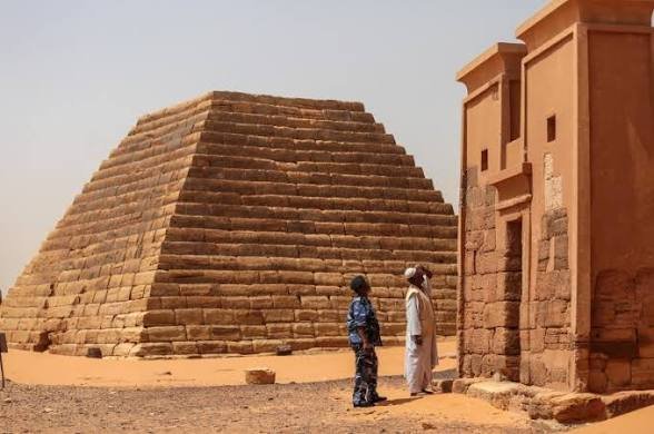 السودان… أمةٌ تُلدغ من الجحرِ 1000مرة ولا تعتبر!! 11 images 2026 05 22T152425.352