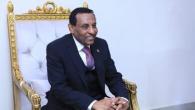 تفاصيل لقاء رئيس الوزراء برئيس هيئة النزاهة والشفافية